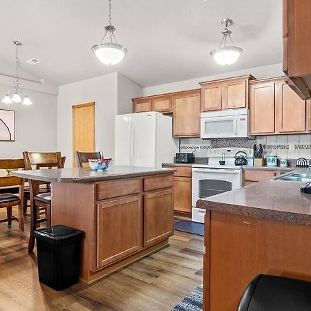 ラピッドシティ Convenient Townhouse - Near Airportヴィラ エクステリア 写真